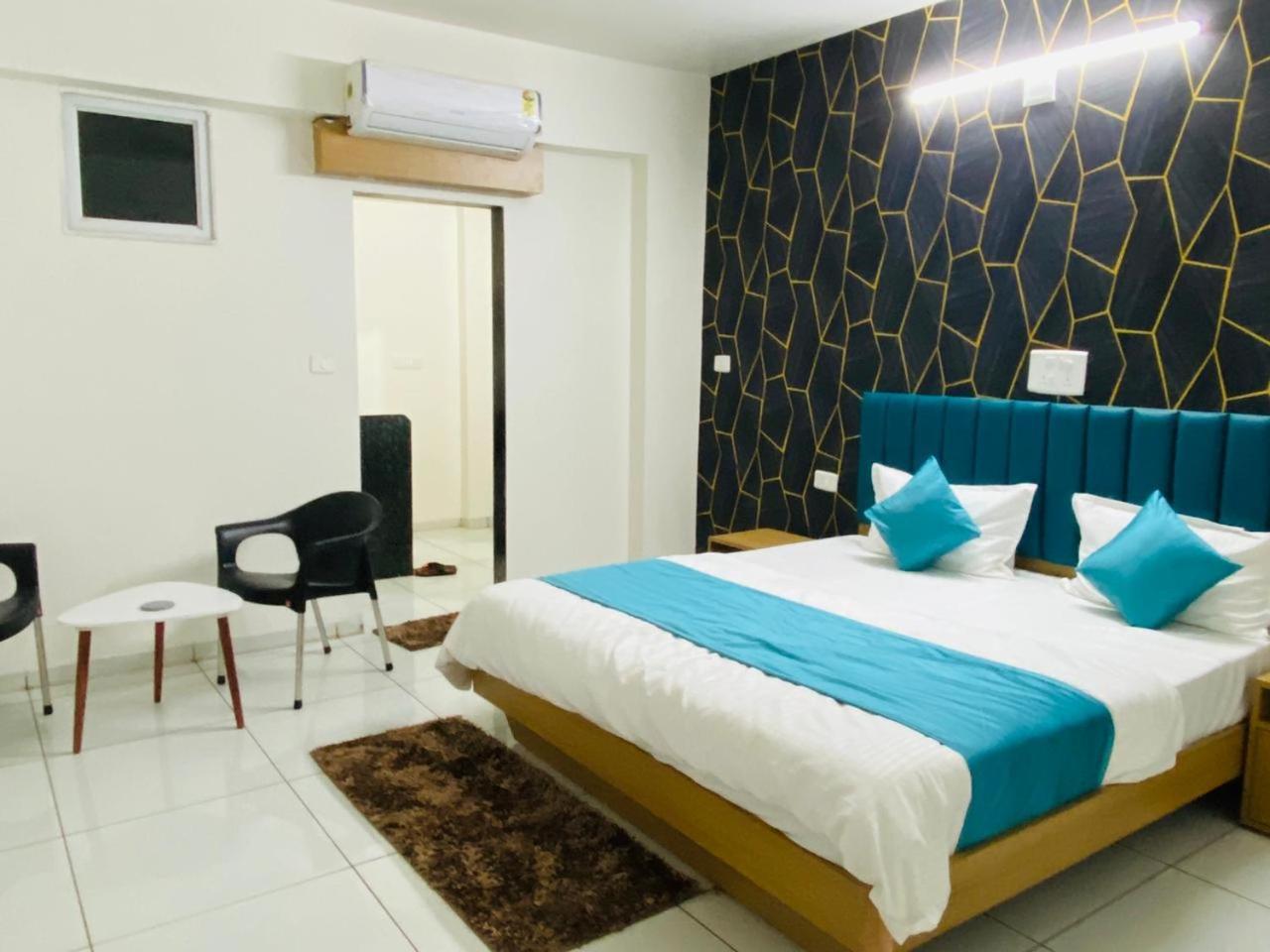 Hotel Balaji Villa Vadodara Exteriör bild