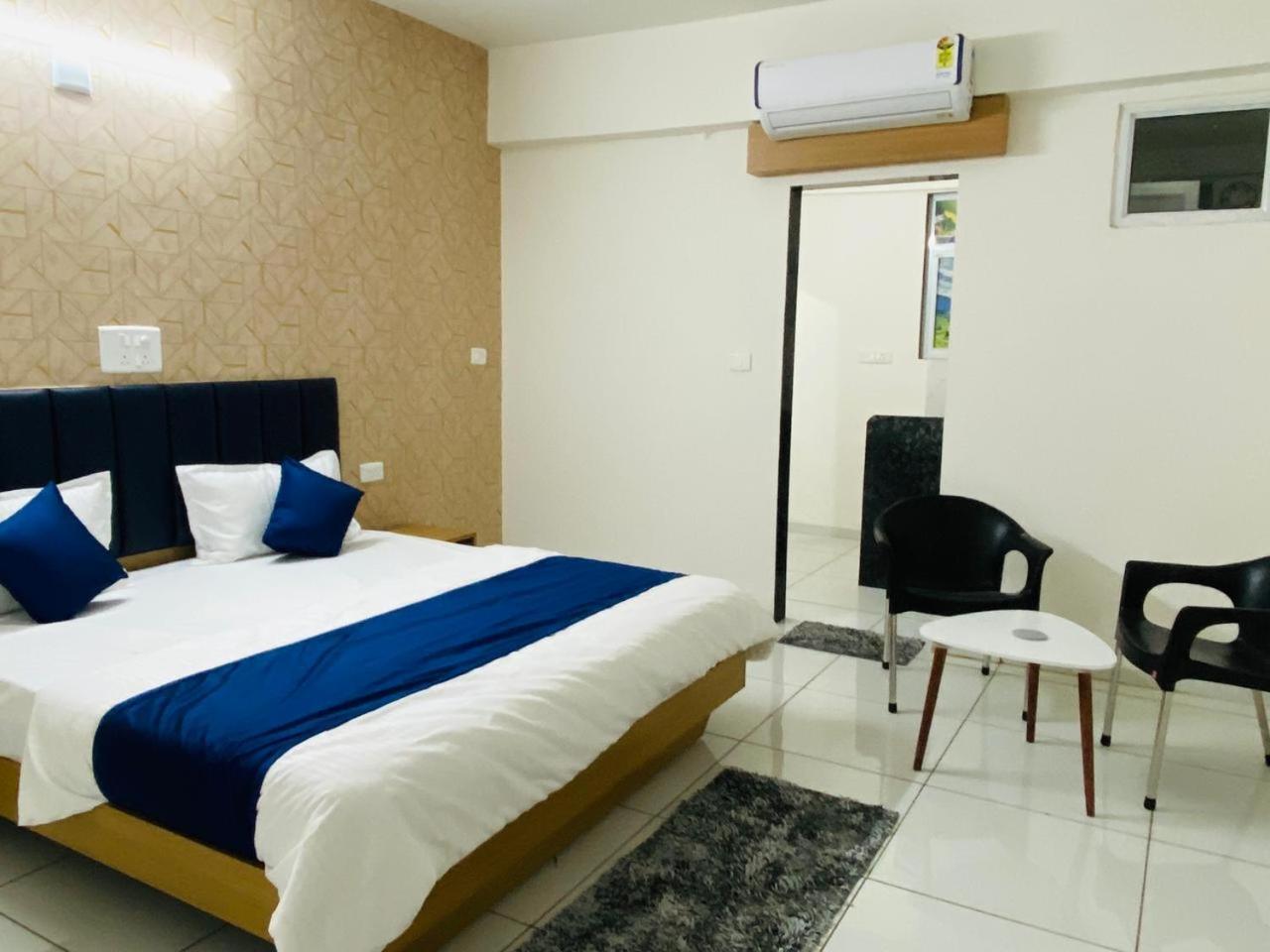 Hotel Balaji Villa Vadodara Exteriör bild