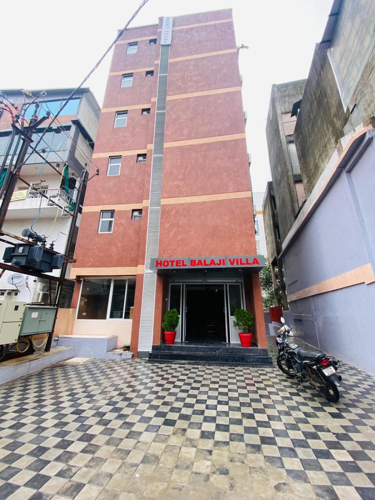 Hotel Balaji Villa Vadodara Exteriör bild